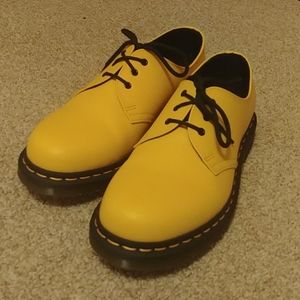 Yellow Dr. Martens 1461